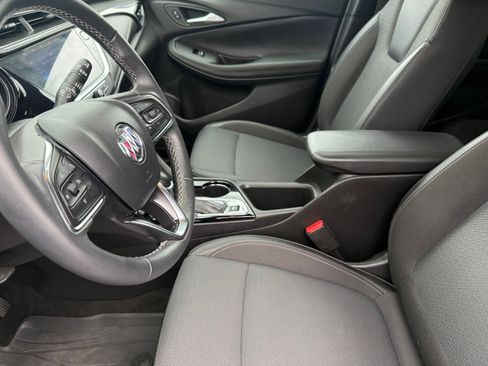Used 2022 Buick Encore GX Select image 12