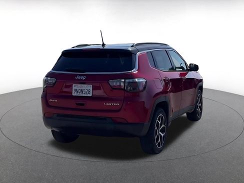 Used 2025 Jeep Compass Limited AWD/4WD image 10