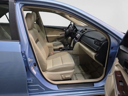 Used 2012 Toyota Camry XLE FWD image 33