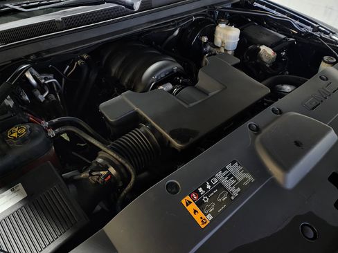 Used 2020 GMC Yukon XL Denali w/ Open Road Package image 48