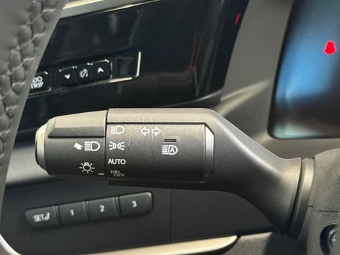 Certified 2026 Lexus RZ 450e AWD w/ Technology Package image 32