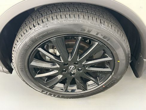 Used 2024 Nissan Murano SV w/ SV Midnight Edition Package AWD/4WD image 11