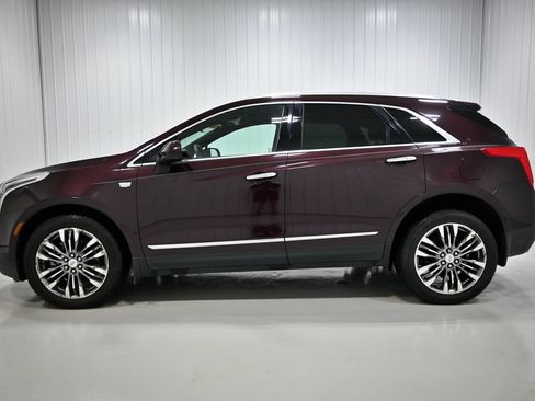 Used 2017 Cadillac XT5 Premium Luxury w/ LPO, Wheel Lock Package AWD/4WD image 22