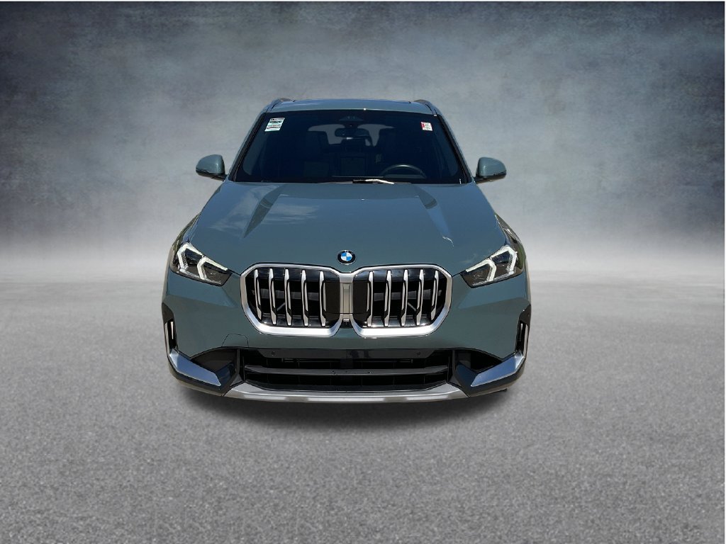 Used 2025 BMW X1 xDrive28i AWD/4WD image 2