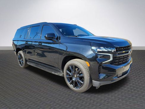 Used 2023 Chevrolet Suburban RST image 1