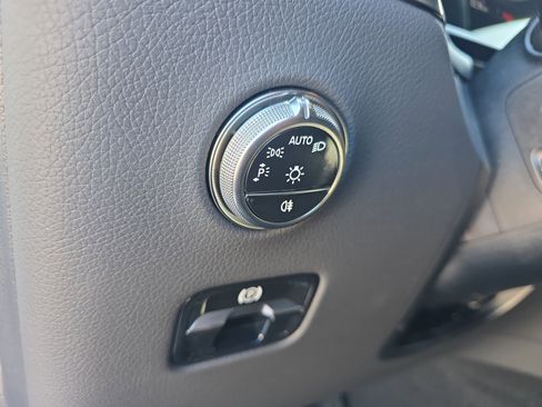Certified 2026 Mercedes-Benz GLC 300 image 28