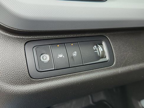 New 2027 Chevrolet Bolt LT w/ Comfort Package FWD image 18
