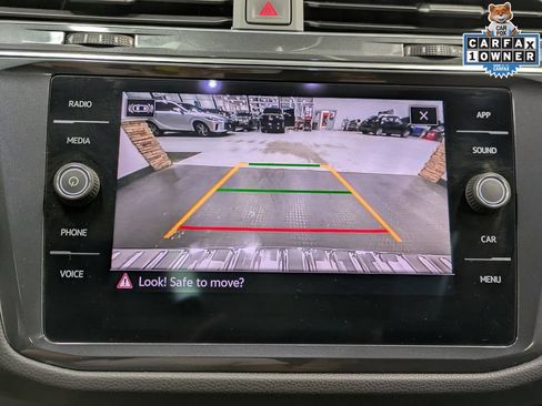 Used 2022 Volkswagen Tiguan SE AWD/4WD image 13