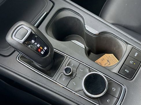 Used 2019 Cadillac XT4 Premium Luxury image 19