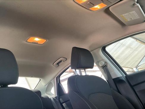 Used 2019 Kia Forte LXS image 13