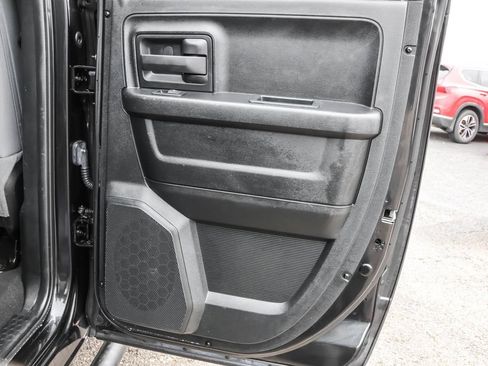 Used 2017 RAM 1500 Express w/ Black Ram 1500 Express Group AWD/4WD image 33
