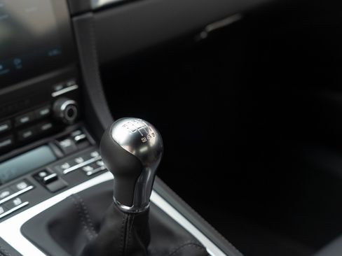 Certified 2025 Porsche 718 Cayman image 27