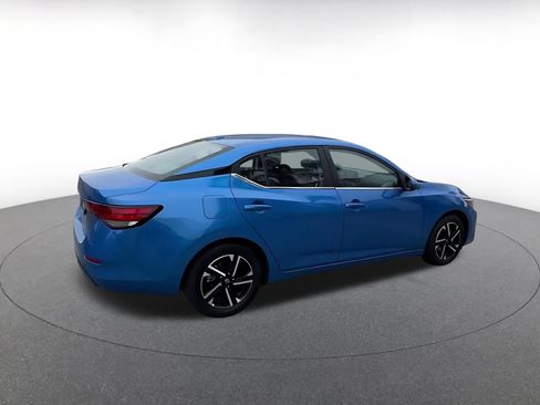 Used 2025 Nissan Sentra SV FWD image 15