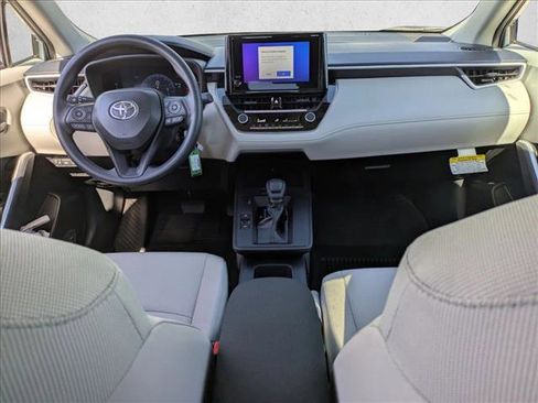 New 2026 Toyota Corolla Cross L image 12