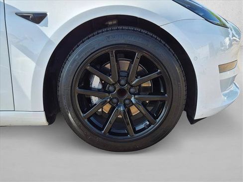 Used 2021 Tesla Model 3 Standard Range Plus RWD image 22