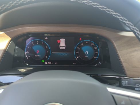 New 2026 Volkswagen Atlas SE image 10