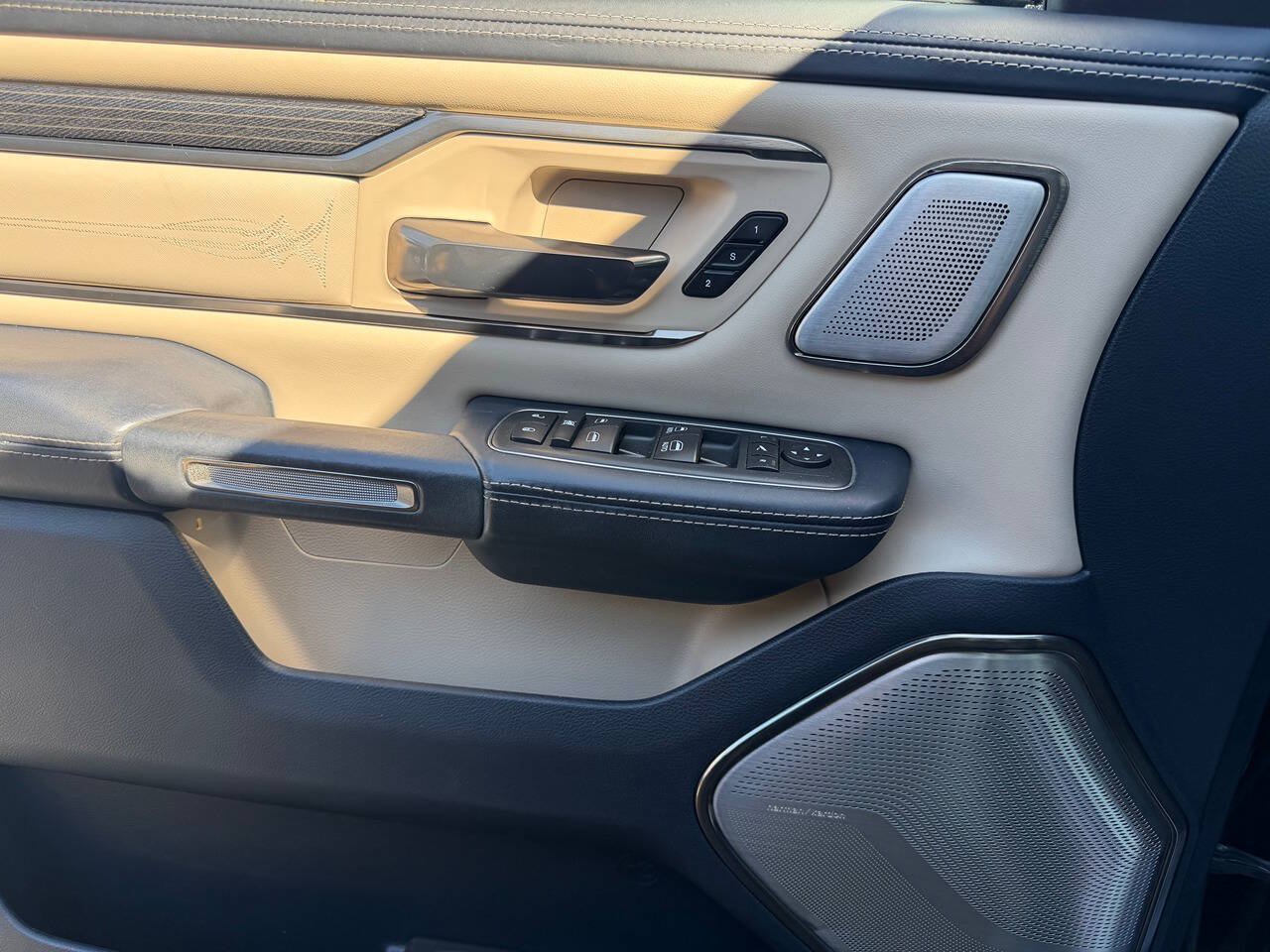 Used 2019 RAM 1500 Limited AWD/4WD image 14