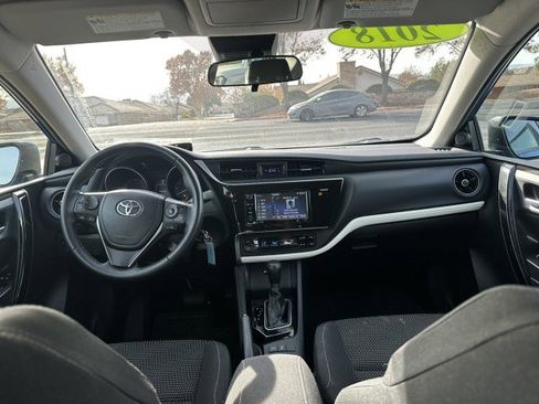 Used 2018 Toyota Corolla iM image 17
