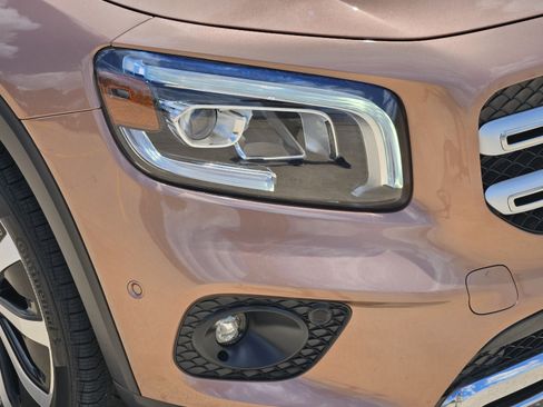 Certified 2022 Mercedes-Benz GLB 250 image 25