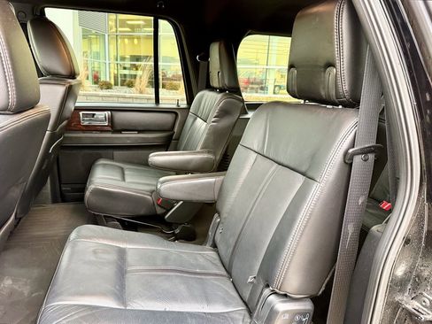 Used 2017 Lincoln Navigator L Reserve image 10