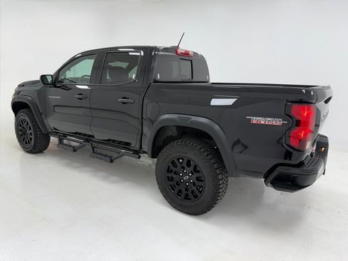 Used 2024 Chevrolet Colorado Trail Boss w/ Advanced Trailering Package image 37