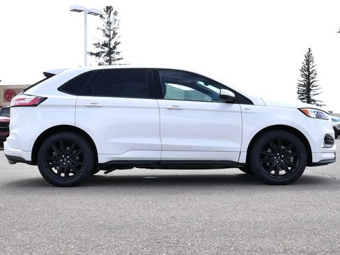 Used 2021 Ford Edge ST-Line w/ Class II Trailer Tow Package AWD/4WD image 12