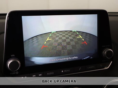 Used 2023 Nissan Sentra SV image 5