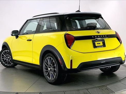 Certified 2025 MINI Cooper S image 10