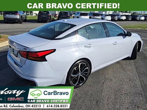 Used 2023 Nissan Altima 2.5 SR w/ SR Premium Package FWD image 9