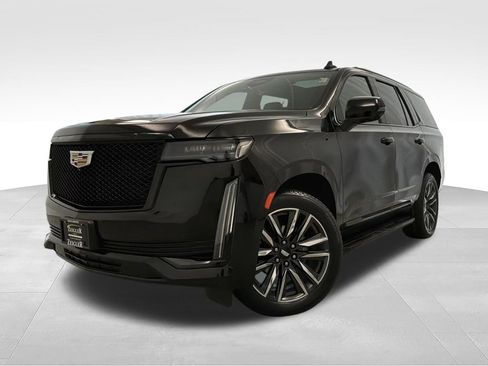 Used 2023 Cadillac Escalade Sport AWD/4WD image 2