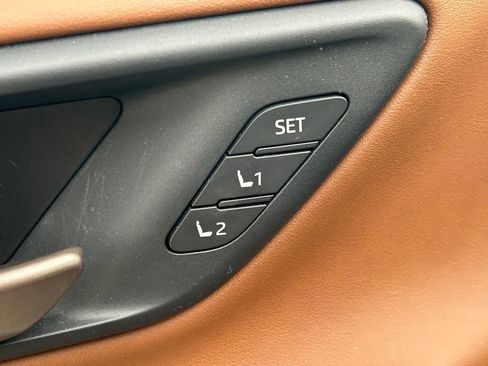 Used 2025 Toyota Crown Signia AWD/4WD image 23
