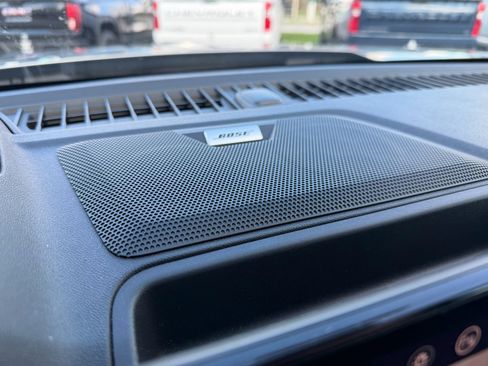 Used 2024 GMC Canyon AT4 w/ Technology Package image 24