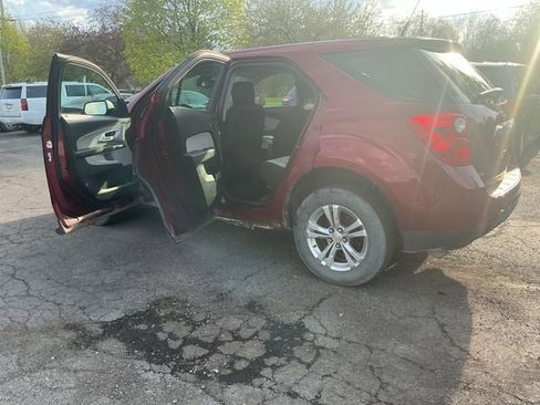 Used 2010 Chevrolet Equinox LS AWD/4WD image 24