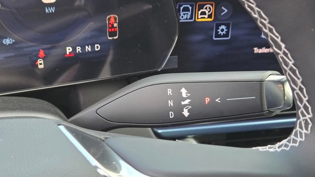 Used 2026 Chevrolet Equinox EV LT FWD image 20