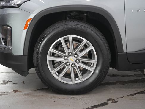 Used 2023 Chevrolet Traverse LT AWD/4WD image 31