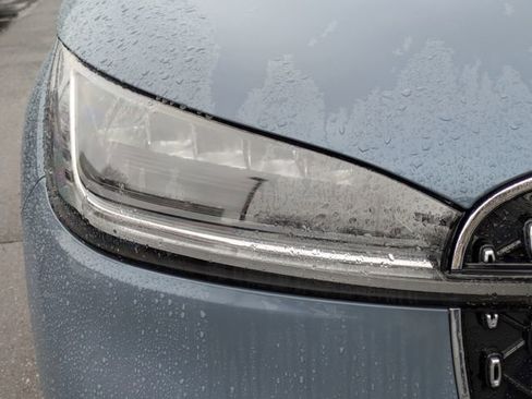 New 2025 Lincoln Aviator Reserve w/ Luxury Package image 8