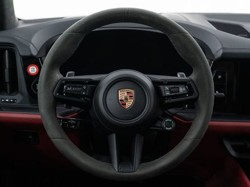 Used 2026 Porsche Cayenne GTS AWD/4WD image 31