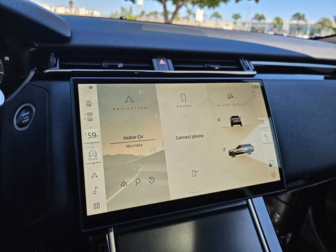 Used 2025 Land Rover Range Rover Velar Dynamic SE image 36