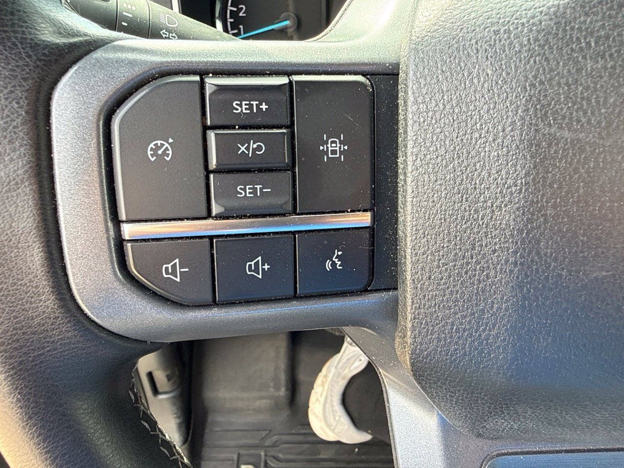 Used 2023 Ford F150 XLT w/ Equipment Group 302A High AWD/4WD image 27