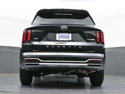 Used 2021 Kia Sorento EX w/ Panoramic Sunroof Package image 47