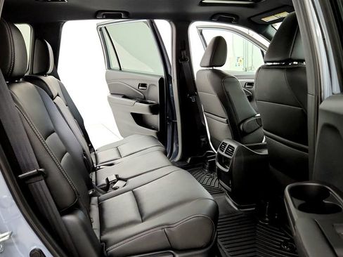 Used 2023 Honda Passport EX-L image 18