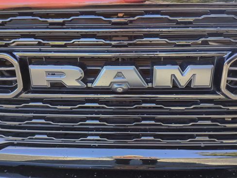 Used 2021 RAM 2500 Limited image 12