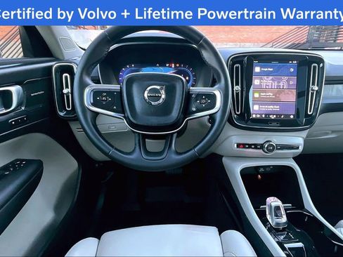 Certified 2023 Volvo XC40 B5 Ultimate w/ Protection Package Premier image 8