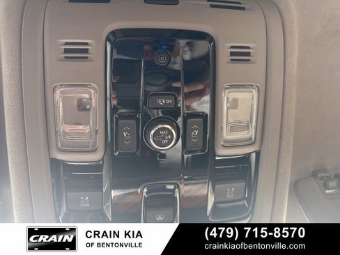 Used 2025 Cadillac Escalade Sport Platinum w/ LPO, ONYX Package AWD/4WD image 37