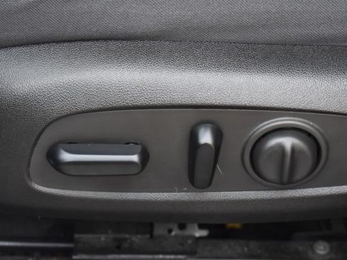 Certified 2018 Chevrolet Malibu LT FWD image 21