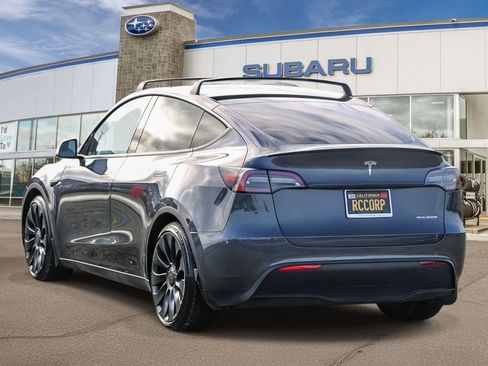 Used 2022 Tesla Model Y Performance image 2