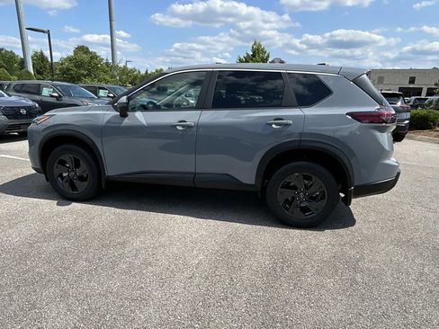 New 2026 Nissan Rogue SV FWD image 4