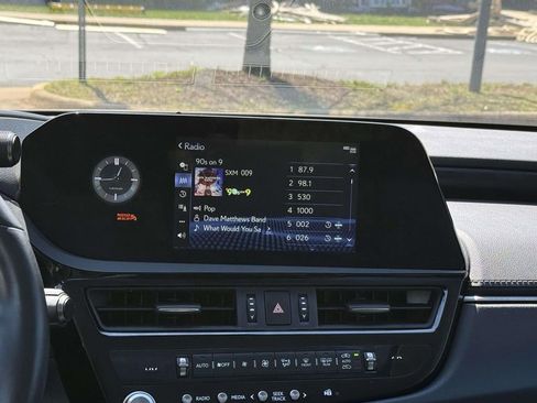 Used 2022 Lexus ES 350 Premium w/ Premium Package image 10