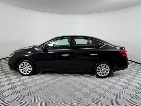 Used 2016 Nissan Sentra S FWD image 6