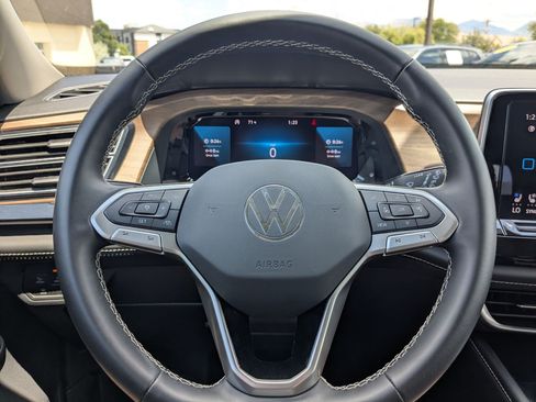 Used 2026 Volkswagen Atlas SE AWD/4WD image 19